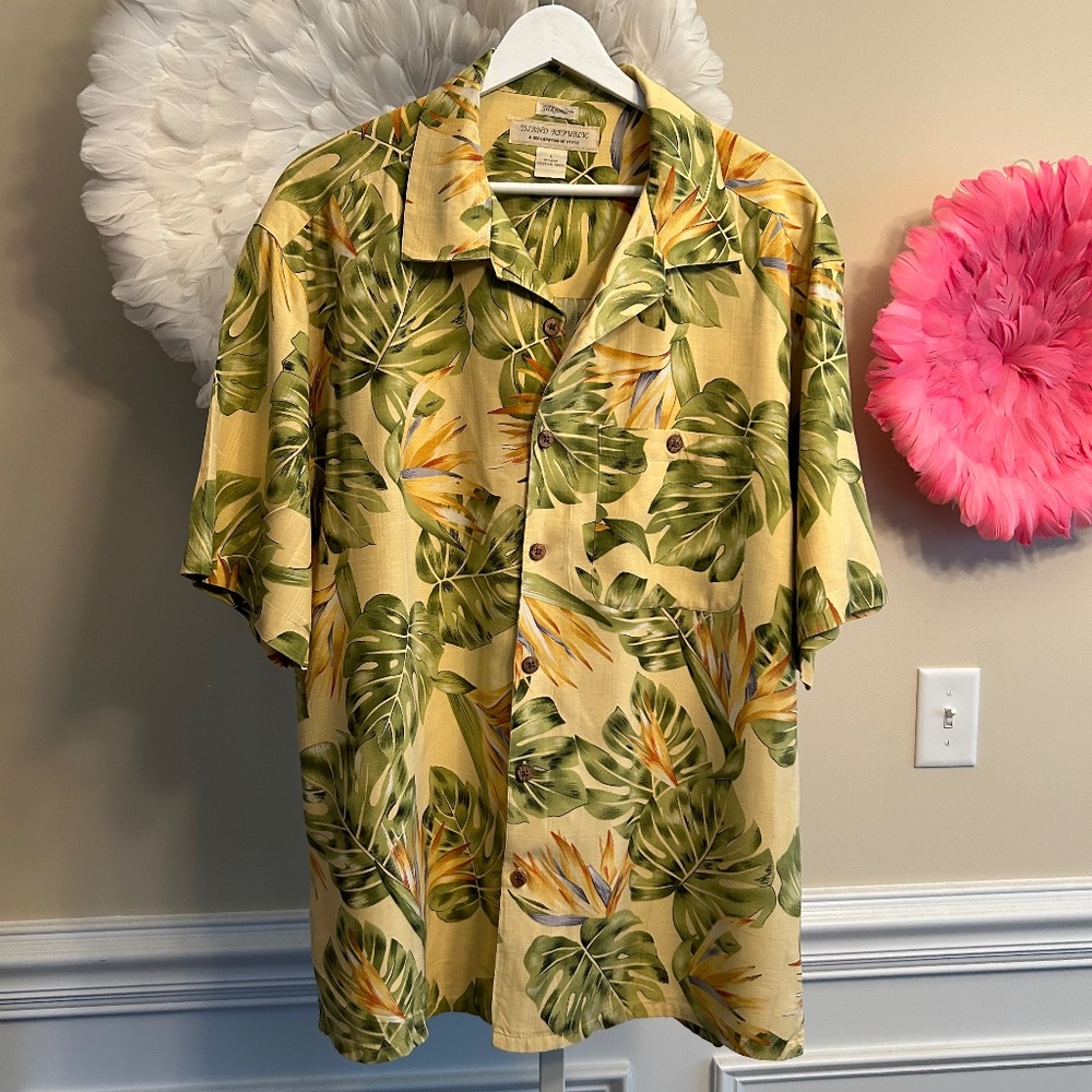Island Republic Silk Button Down Hawaiian Short Sleeve Shirt Size L